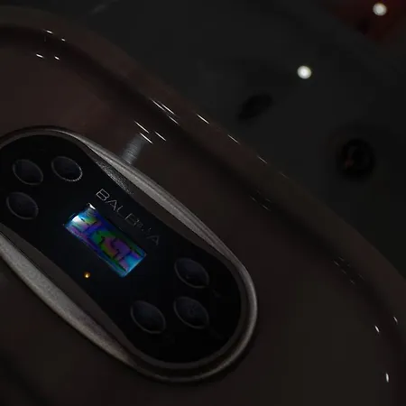 Luxury Concept Hotel *